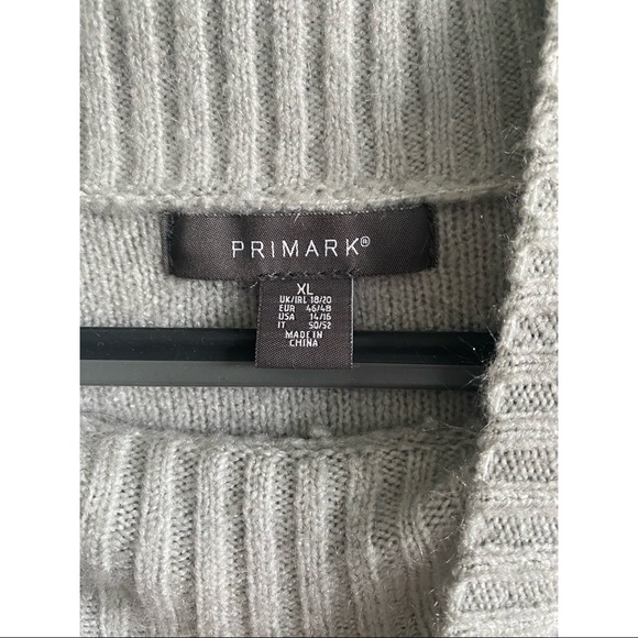 🔴 Primark Heavy Knit Turtleneck Sweater - Picture 2 of 9